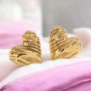 🆕️18K Gold Plated Stainless Steel Minimalist Textured Heart Stud Earrings